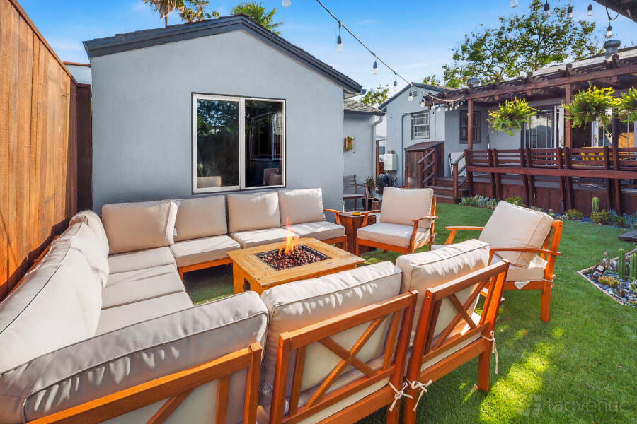 Entire Venue at MooseCat Recording in Mid-Wilshire, Los Angeles, CA