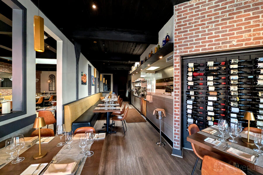 1st Dining Room at Naschmarkt Palo Alto in Palo Alto, CA